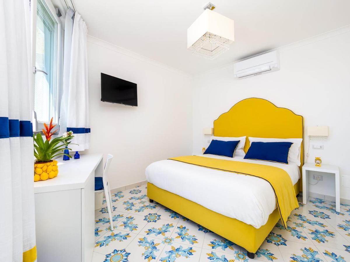 Blue Waves - De Vivo Realty Positano Apartment Exterior photo